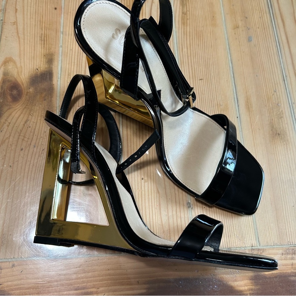 SCHUTZ Filipa Black Patent Leather Sculpted High Heel Sandals - Picture 5 of 13